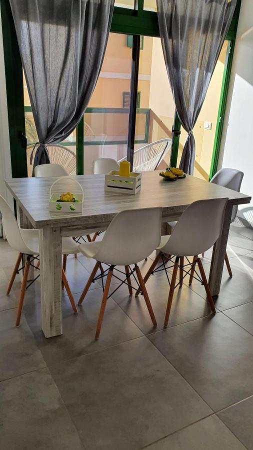 פלאייה דל אינגלז Las Olas Apartment מראה חיצוני תמונה