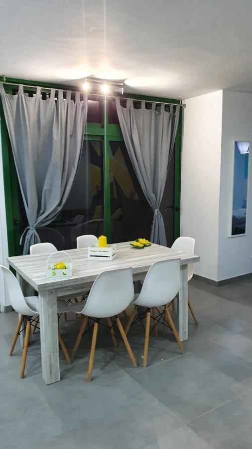 פלאייה דל אינגלז Las Olas Apartment מראה חיצוני תמונה